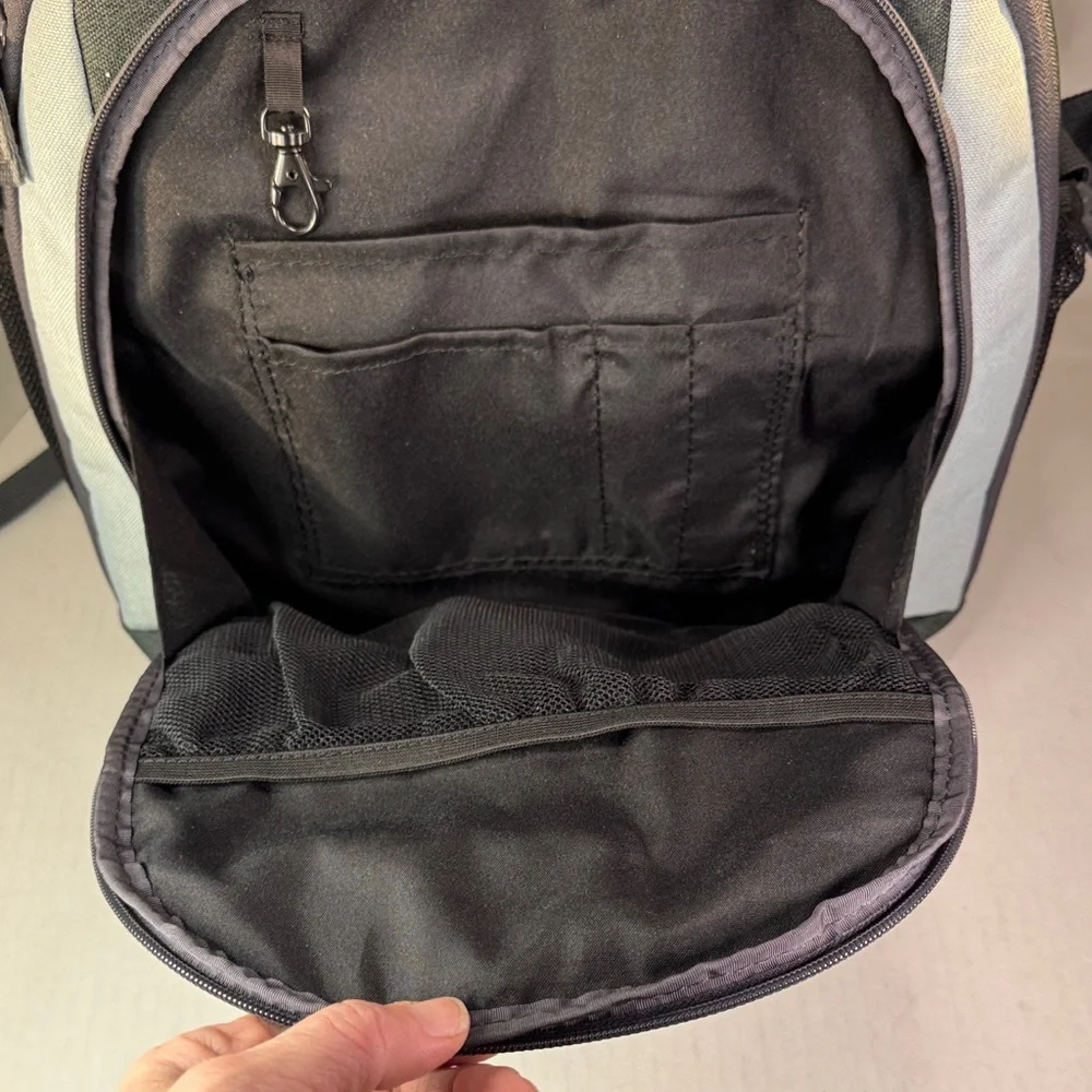 Delsey GoPix Nylon Camera Digital SLR DLSR Convertible Backpack Shoulder Bag
